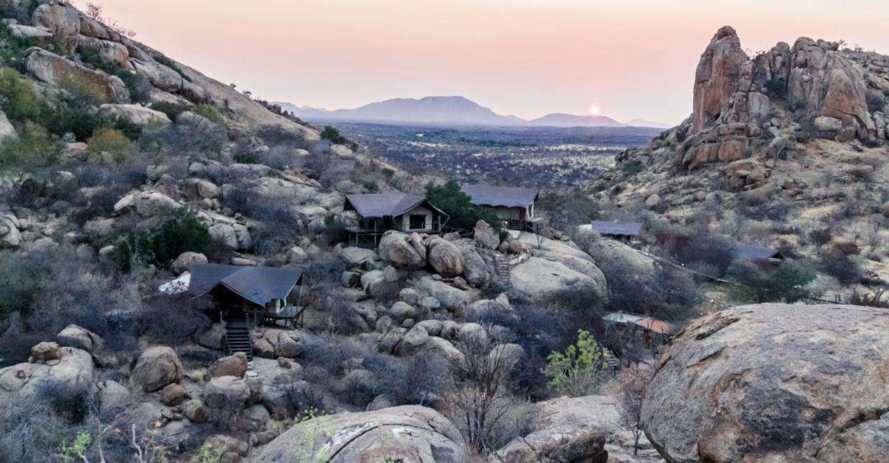 Ondudu Safari Lodge Omaruru Exteriér fotografie